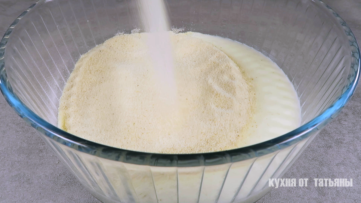 Нежный манник на кефире: простой рецепт любимой выпечки