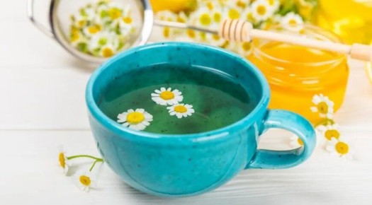 Чай для душевного покоя: какие травы помогут справиться со стрессом и тревогой