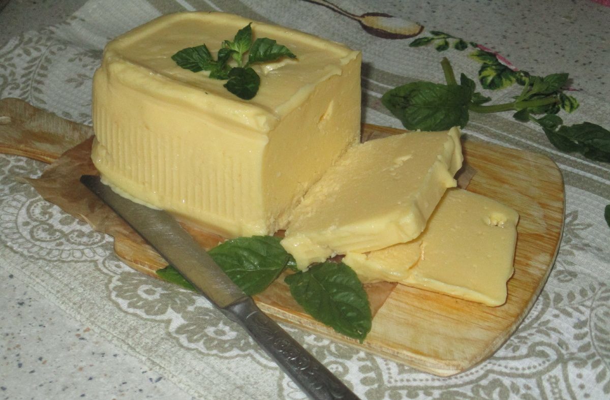 Неповторимый вкус: как сделать сливочное масло из сметаны