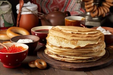 Масленица-2026: самые стильные рецепты блинов от классики до леопарда