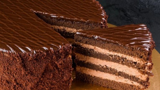 Торт Прага: Классика с шоколадным акцентом