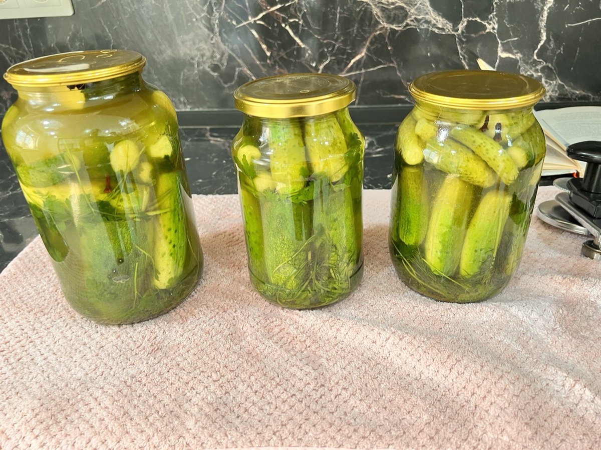 Как приготовить хрустящие солёные огурцы на зиму