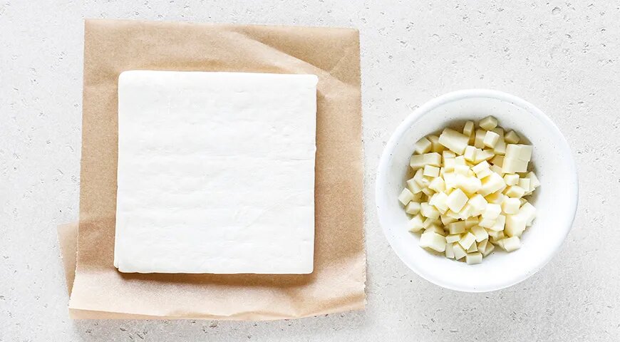 Сырные слойки из слоеного теста: легкий и вкусный рецепт