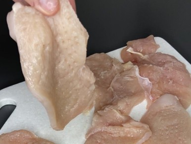 Как приготовить курицу по-французски из продуктов, которые всегда есть в холодильнике