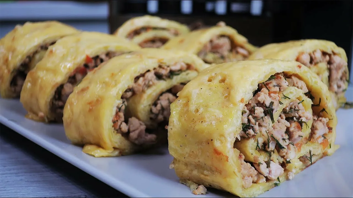 Восхитительный картофельный рулет с фаршем: простой рецепт для ваших гостей