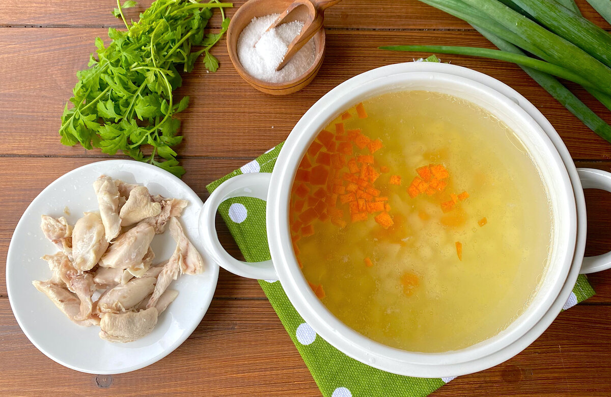 Легкий куриный суп с рисовыми хлопьями: идеальное первое блюдо для детей