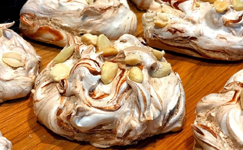 Как приготовить безе с орехами и шоколадом: секреты домашнего десерта