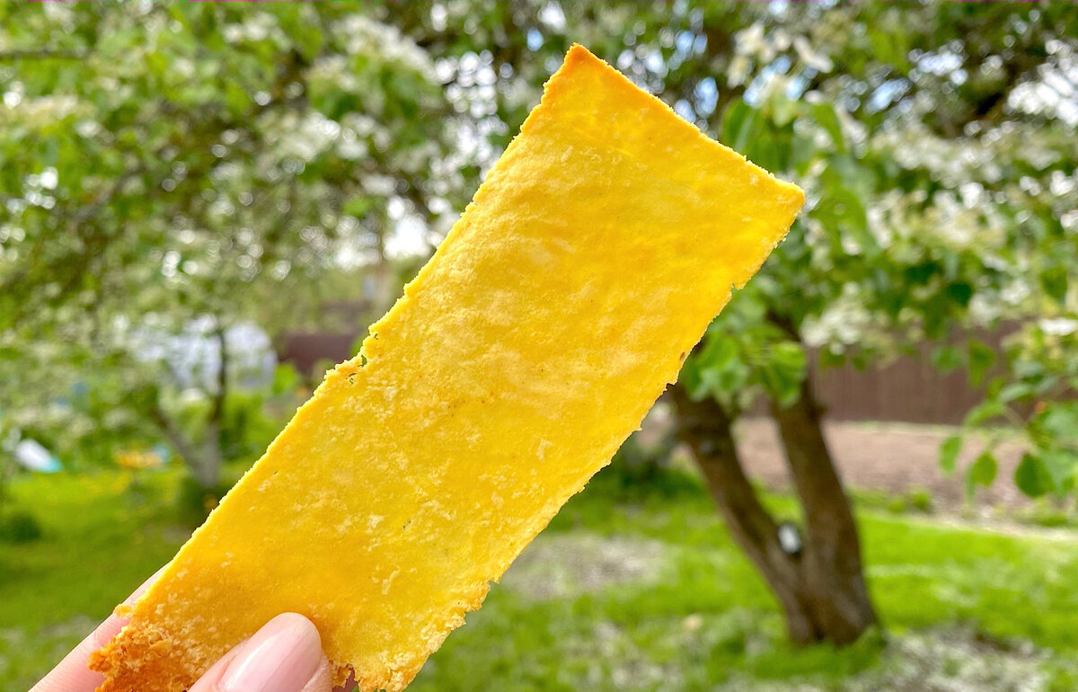 Как приготовить домашние чипсы, напоминающие магазинные: пошаговый рецепт