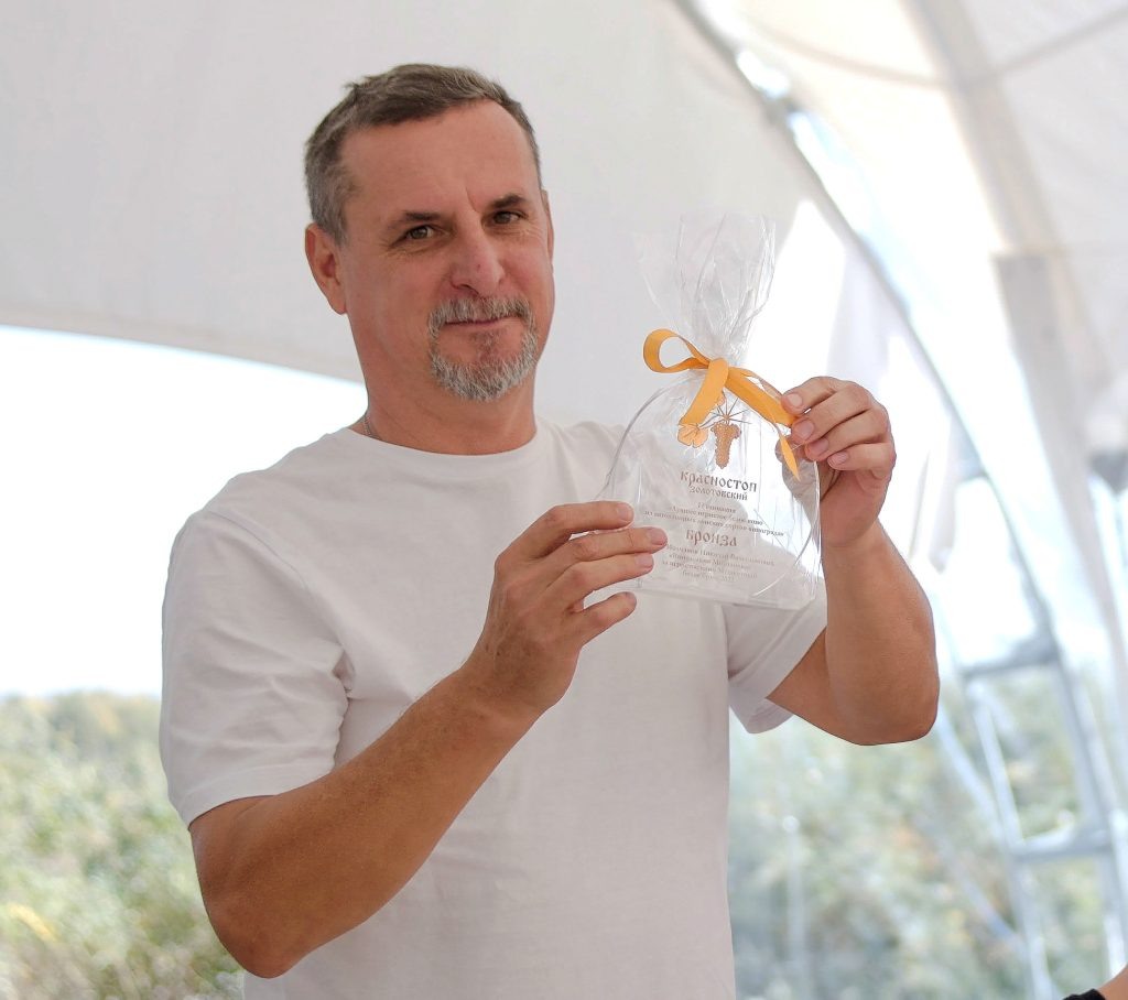 Айс Вайн Цветочный завоевывает сердца экспертов