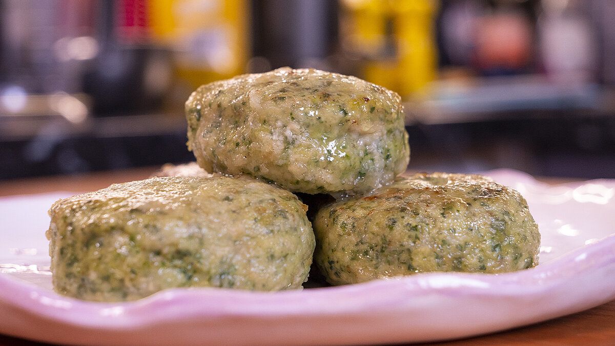 Как сделать куриные котлеты нежными и сочными: секреты от шефа