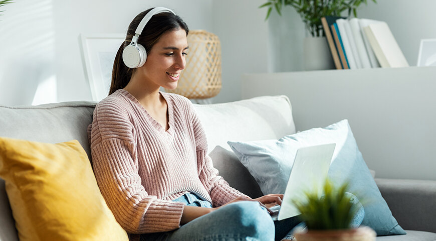 Как эффективно провести время во время окрашивания волос