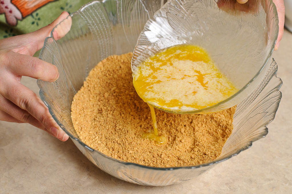 Как приготовить восхитительный чизкейк из печенья и сметаны