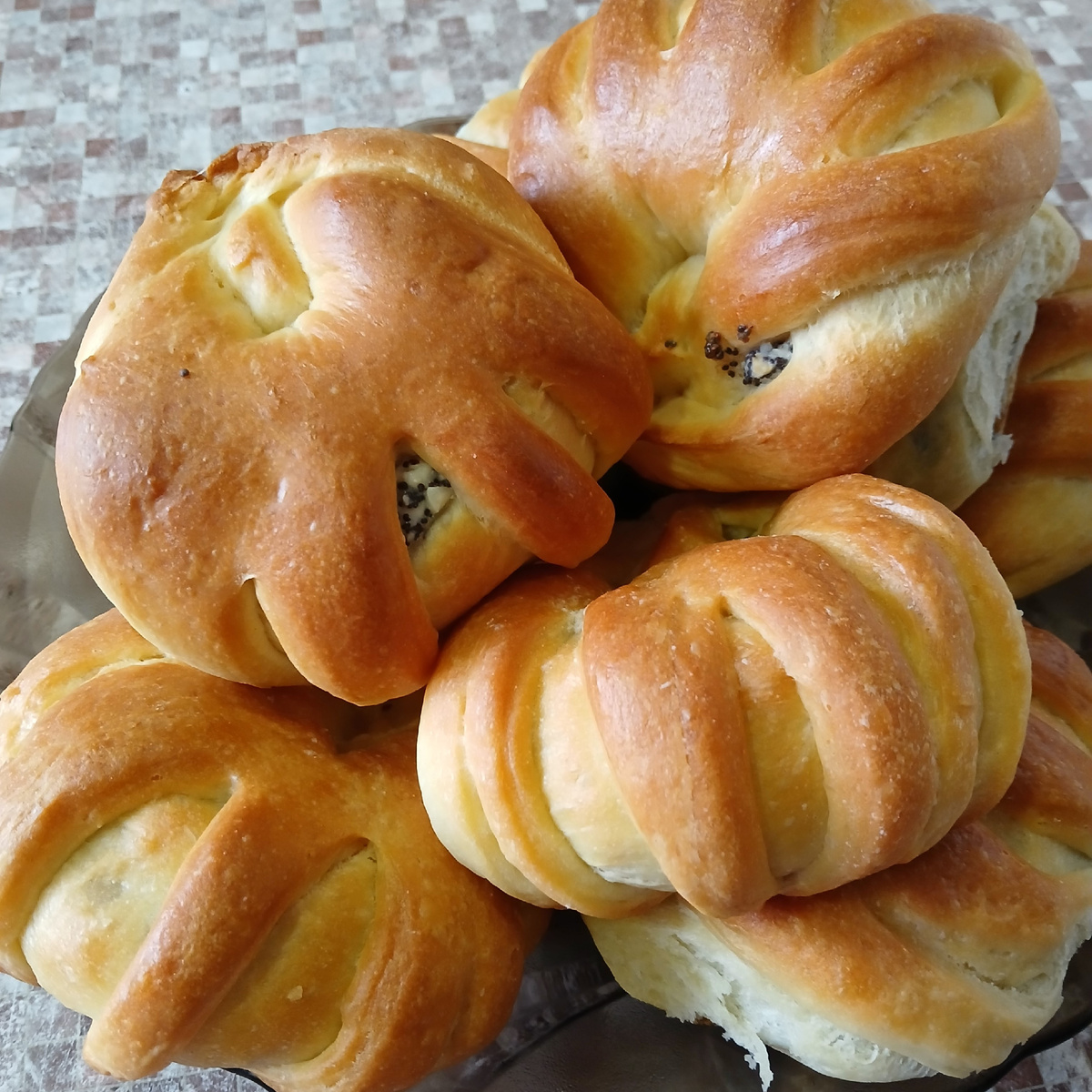 Ароматные творожные булочки: нежное наслаждение для вашего утреннего кофе