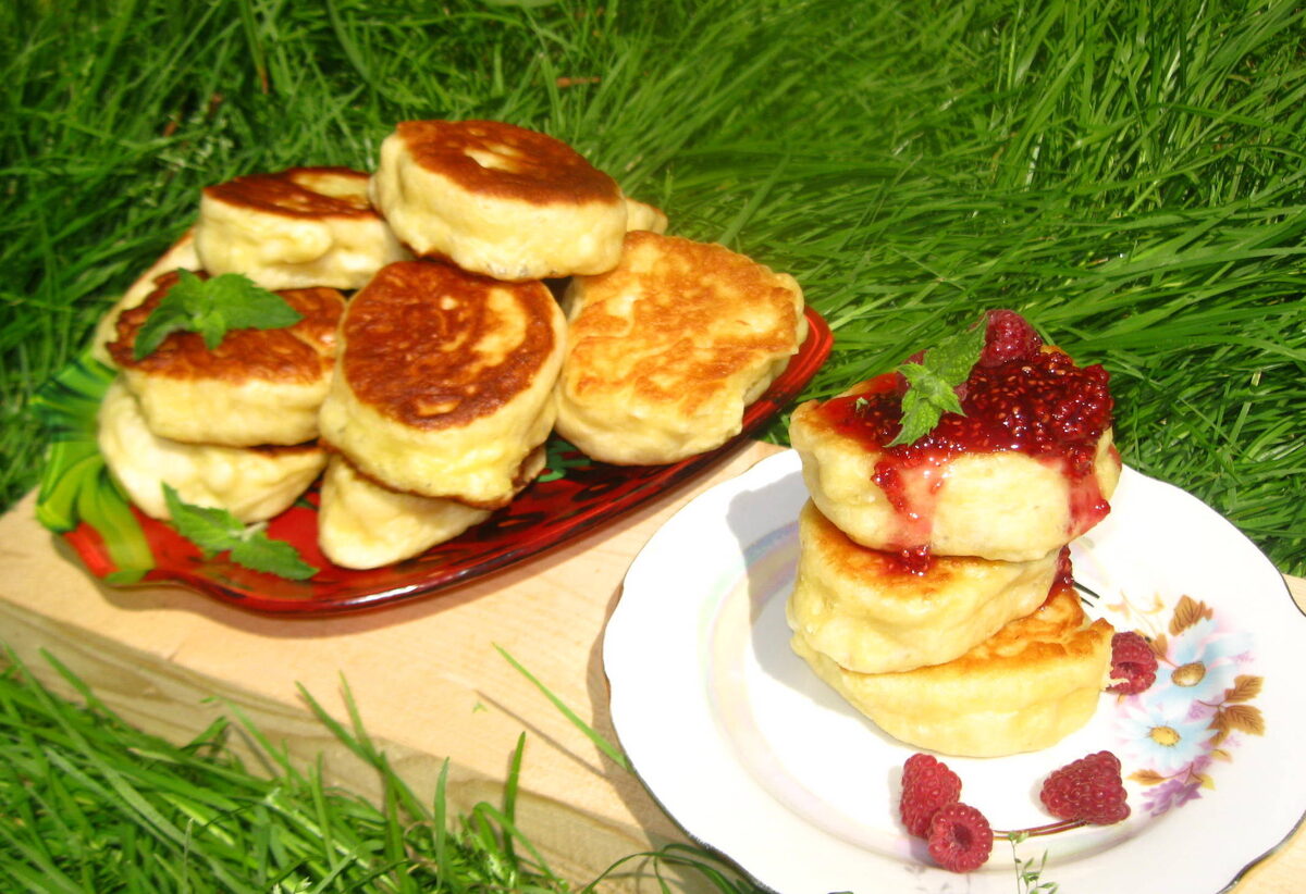 Пышные оладьи: секреты идеального рецепта для всей семьи