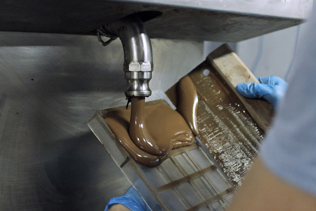 Новые десерты на пике популярности: пончики и эклеры завоевывают сердца россиян