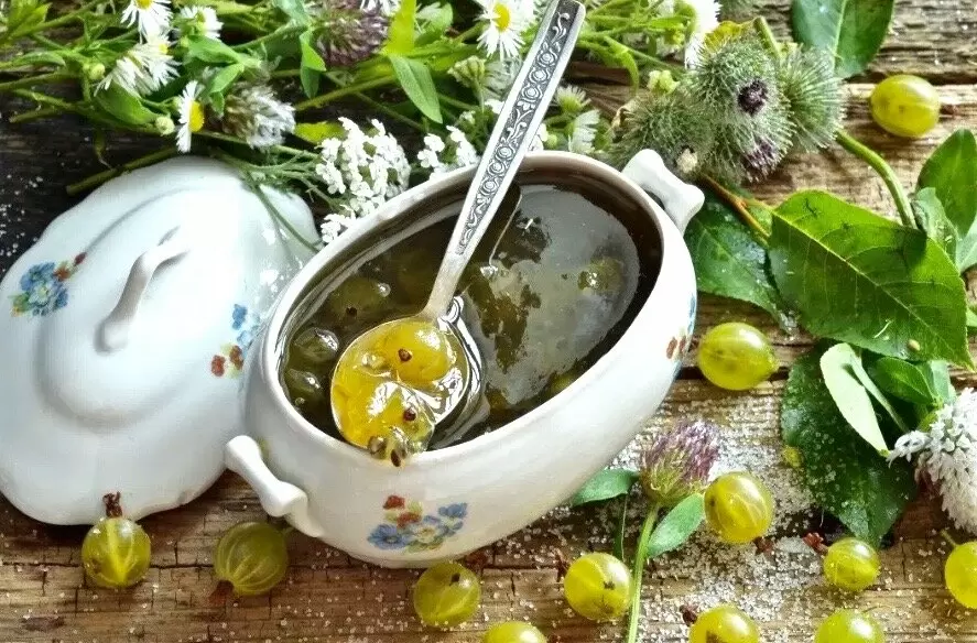 Варенье, которое любили классики: рецепты Пушкина, Тургенева и Чехова