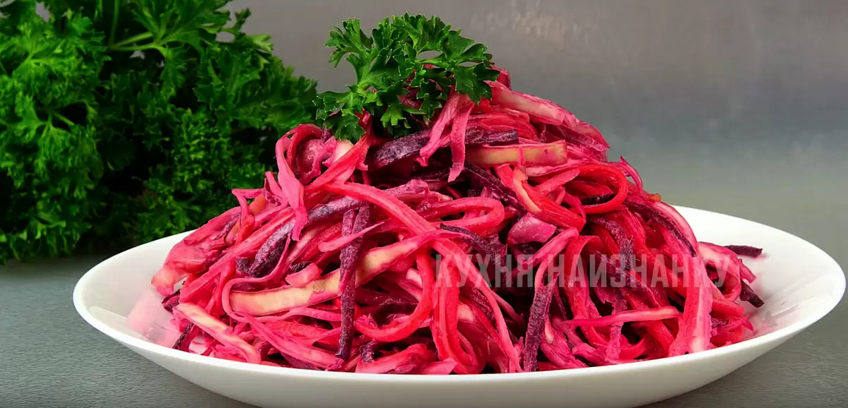 Необычный салат с мясом и овощами, который украсит любой праздник