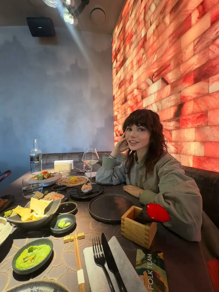 Время наслаждаться уикендом: безалкогольные деликатесы в ресторане Amber