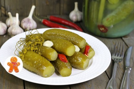 Огурцы на зиму по маминым традициям: секреты вкусного консервирования