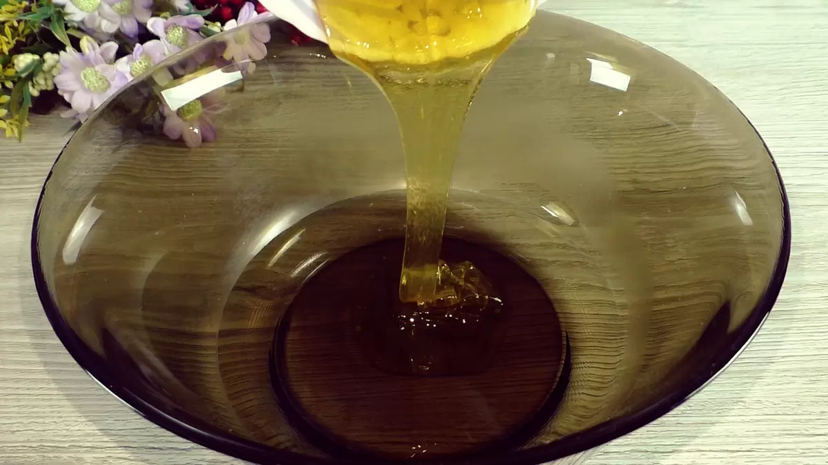 Вкусный постный кекс за 5 минут: простота и доступные ингредиенты