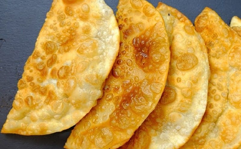 Секреты идеального теста для чебуреков: как добиться хруста и сочности