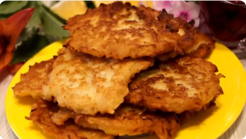 Вкусные яблочные оладушки, которые поднимут настроение с утра