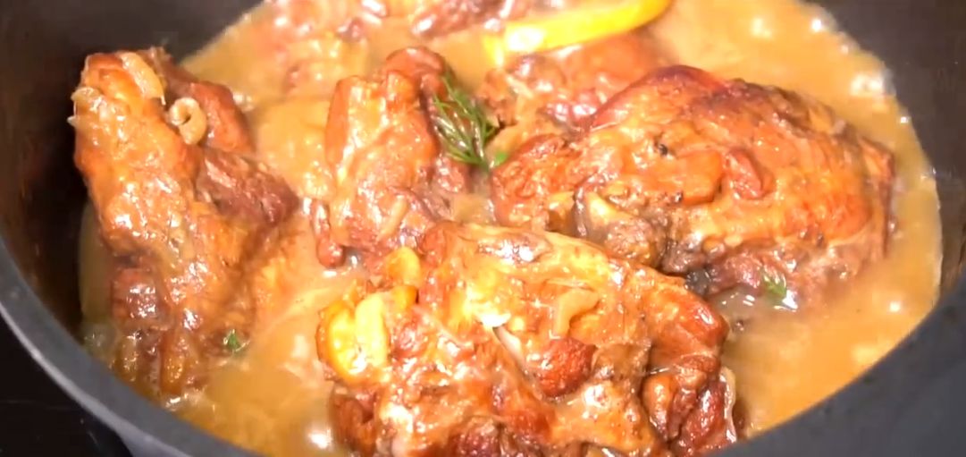 Курица по-турецки: секрет мягкости и вкусной кислинки в маринаде